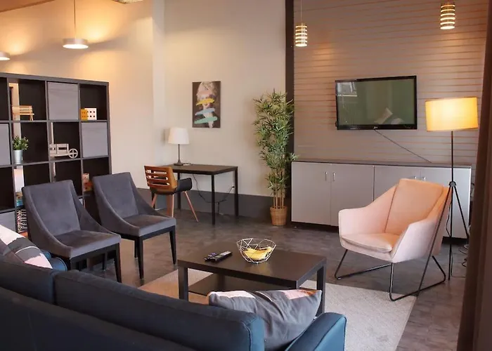 Suite #B, Industrial Styling, Ac